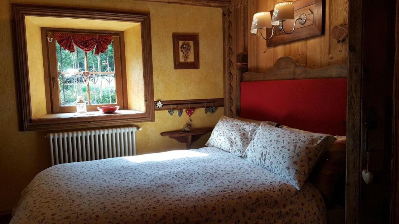 أرفيير B&B Lo Djoua De Toueno المظهر الخارجي الصورة