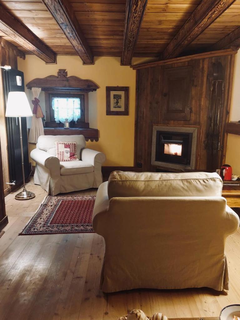 أرفيير B&B Lo Djoua De Toueno المظهر الخارجي الصورة