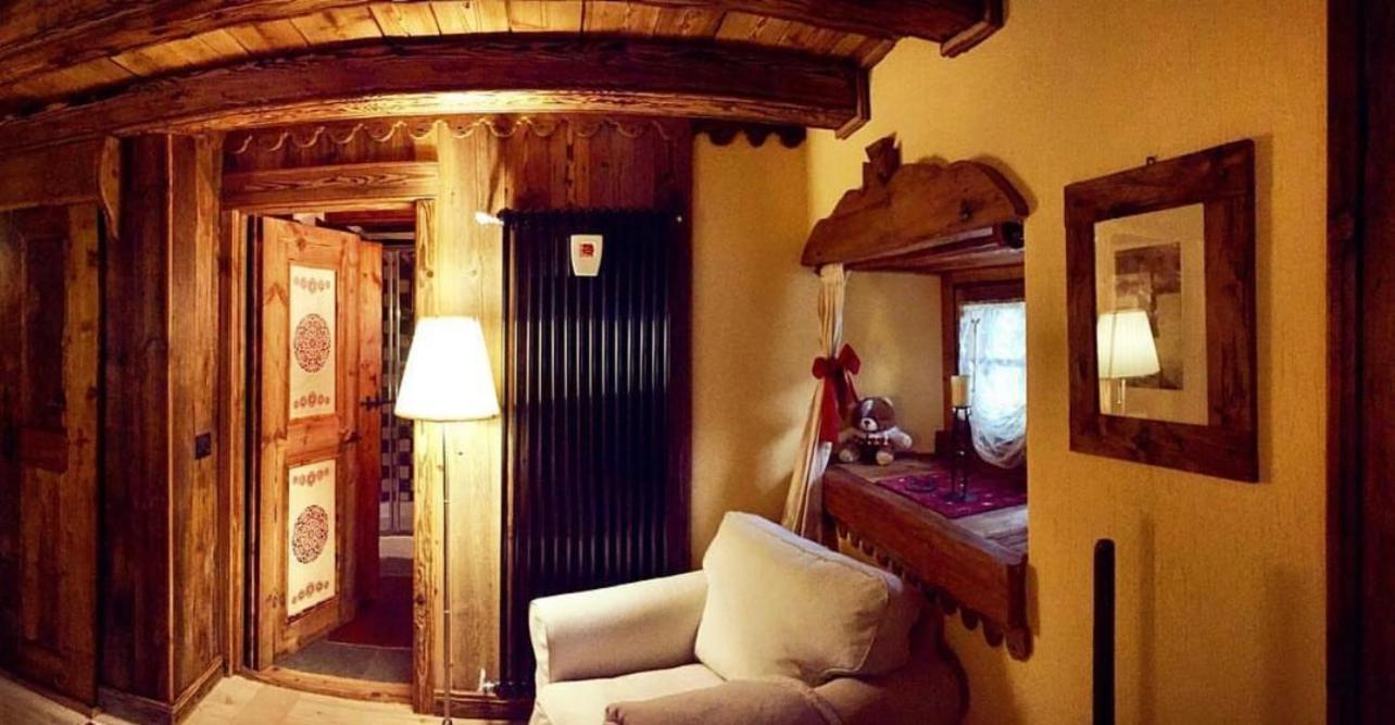 أرفيير B&B Lo Djoua De Toueno المظهر الخارجي الصورة