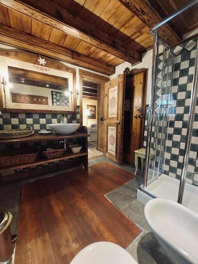أرفيير B&B Lo Djoua De Toueno المظهر الخارجي الصورة